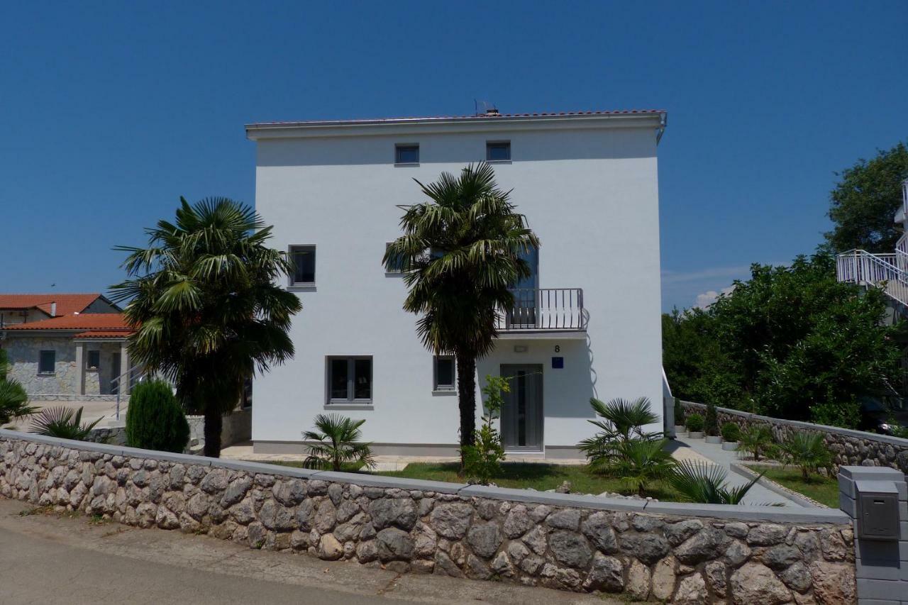 Apartments Monja & Dadi, Malinska, Vantacici Exterior photo